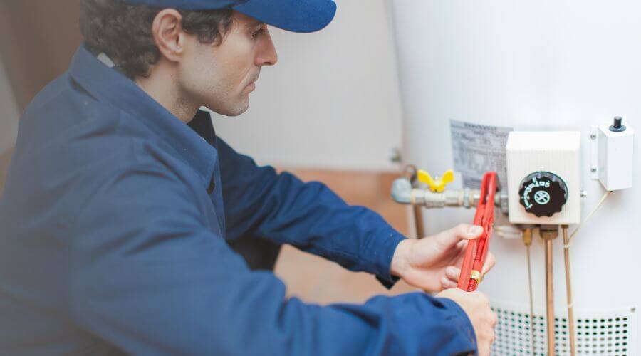 Professional expert plumbing services in Plymouth, IL